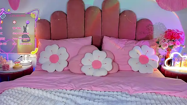 GiaCale online show from November 2025 02:54:01 PM