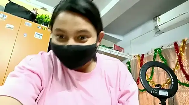 Snapshot of Deshi_Chori chatting on February 2025 11:18:02 AM Deshi Chori online show from February 2025 11:18:02 AM