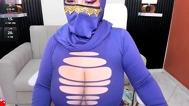 cloe sirena online show from September 2025 02:18:02 PM