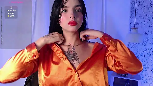 Snapshot of Layla_crazybaby_ chatting on January 2025 08:54:01 PM Layla crazybaby  online show from January 2025 08:54:01 PM