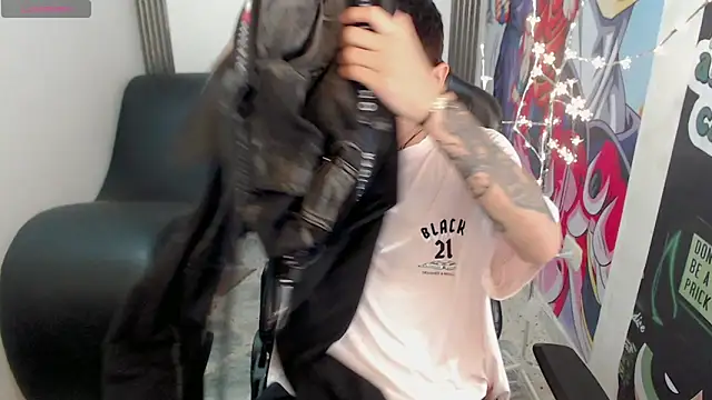 Snapshot of Brayan_lopezz chatting on January 2025 01:07:01 PM Brayan lopezz online show from January 2025 01:07:01 PM