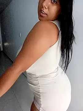 andreinabigtits online show from January 2025 07:26:01 PM