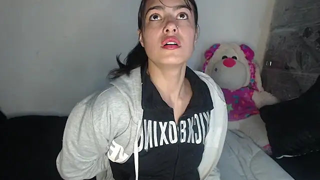 skinny sweet2411 online show from December 2025 05:14:02 AM