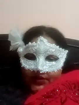 Snapshot of seemi_bhabhi chatting on January 2025 05:05:01 PM seemi bhabhi online show from January 2025 05:05:01 PM