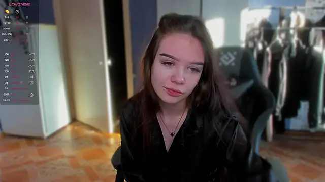 Snapshot of SweetyDeviliya chatting on December 2025 07:50:01 AM SweetyDeviliya online show from December 2025 07:50:01 AM