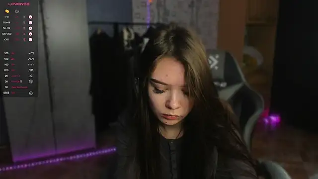 Snapshot of SweetyDeviliya chatting on December 2025 05:45:02 AM SweetyDeviliya online show from December 2025 05:45:02 AM