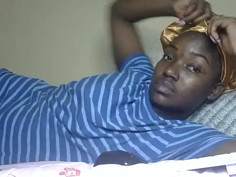 Snapshot of Chichii- chatting on March 2025 06:32:01 PM Chichii- online show from March 2025 06:32:01 PM