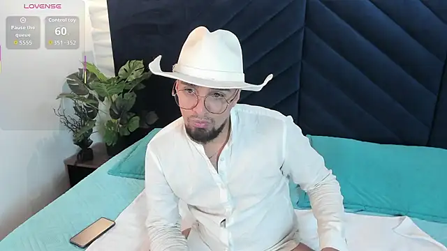 Edward max online show from March 2026 03:44:01 AM