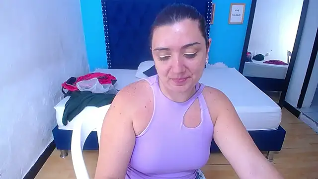 kinky redhead18 online show from February 2026 02:05:01 PM