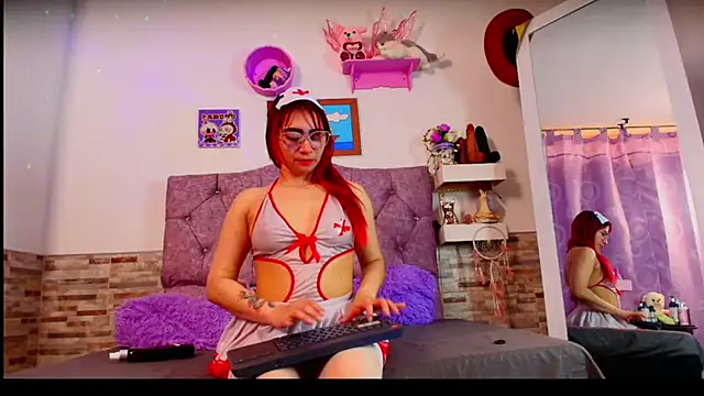 Melannytaylor online show from November 2025 09:53:01 PM