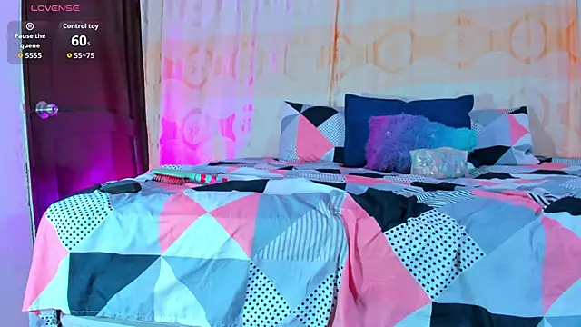 Snapshot of lanaa_paul1 chatting on October 2025 09:02:02 PM lanaa paul1 online show from October 2025 09:02:02 PM