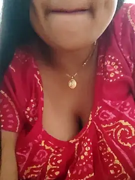 Snapshot of Priya_2222 chatting on February 2025 08:05:01 PM Priya 2222 online show from February 2025 08:05:01 PM