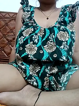 Priya 2222 online show from April 2026 07:44:02 PM