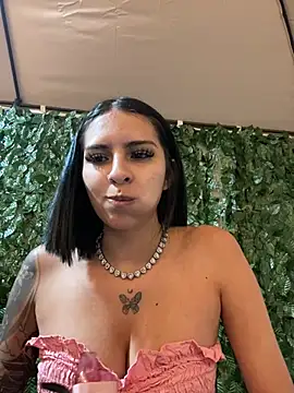 Hilary pinkk online show from January 2026 11:32:02 PM