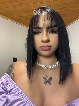 Hilary pinkk online show from February 2026 02:15:01 AM