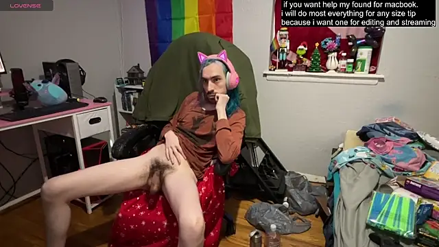 Snapshot of tallnerdyguy chatting on March 2025 05:46:01 AM tallnerdyguy online show from March 2025 05:46:01 AM