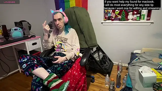 Snapshot of tallnerdyguy chatting on March 2025 01:16:01 AM tallnerdyguy online show from March 2025 01:16:01 AM