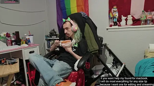 Snapshot of tallnerdyguy chatting on September 2025 02:00:02 AM tallnerdyguy online show from September 2025 02:00:02 AM