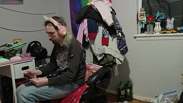 Snapshot of tallnerdyguy chatting on February 2026 02:38:02 AM tallnerdyguy online show from February 2026 02:38:02 AM