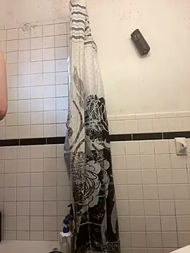 Snapshot of tallnerdyguy chatting on February 2026 11:03:02 PM tallnerdyguy online show from February 2026 11:03:02 PM