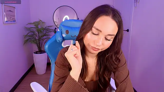 Snapshot of margeriTirell chatting on September 2025 08:19:01 AM margeriTirell online show from September 2025 08:19:01 AM