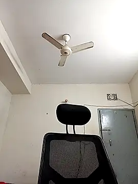 Tisha-01 online show from November 2025 02:46:02 AM