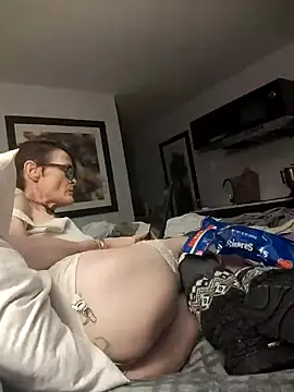 Snapshot of ivylee31 chatting on January 2025 03:36:02 AM ivylee31 online show from January 2025 03:36:02 AM