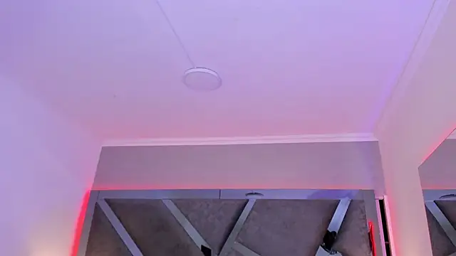 AmberiniHoffman online show from March 2025 11:49:02 AM