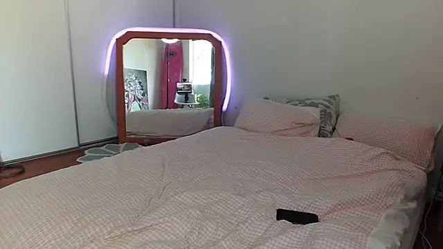 lexifeverr online show from February 2025 11:58:02 PM