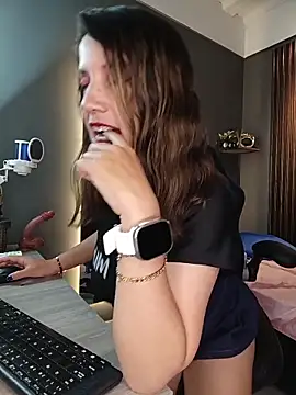 Snapshot of gwen_ashly chatting on January 2026 08:14:01 PM gwen ashly online show from January 2026 08:14:01 PM