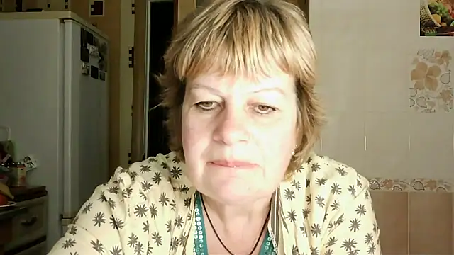 Ettie Tonia online show from February 2025 03:52:01 PM
