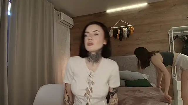 Snapshot of KeithTown chatting on February 2025 08:11:02 AM KeithTown online show from February 2025 08:11:02 AM