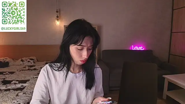 Snapshot of KeithTown chatting on September 2025 05:29:02 PM KeithTown online show from September 2025 05:29:02 PM