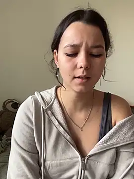 Snapshot of PoppyRobinson chatting on December 2024 08:13:01 AM PoppyRobinson online show from December 2024 08:13:01 AM