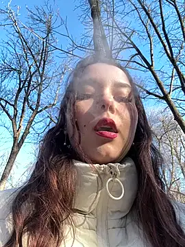 Snapshot of PoppyRobinson chatting on December 2024 09:32:02 AM PoppyRobinson online show from December 2024 09:32:02 AM