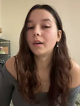 Snapshot of PoppyRobinson chatting on December 2024 06:56:02 PM PoppyRobinson online show from December 2024 06:56:02 PM