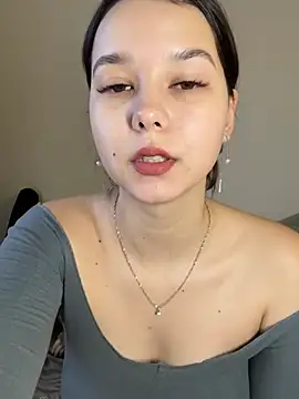 Snapshot of PoppyRobinson chatting on December 2024 08:10:02 AM PoppyRobinson online show from December 2024 08:10:02 AM