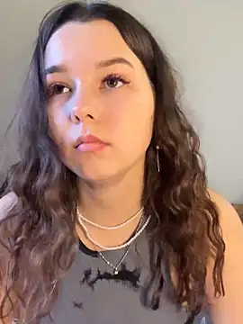 Snapshot of PoppyRobinson chatting on January 2025 11:11:01 AM PoppyRobinson online show from January 2025 11:11:01 AM