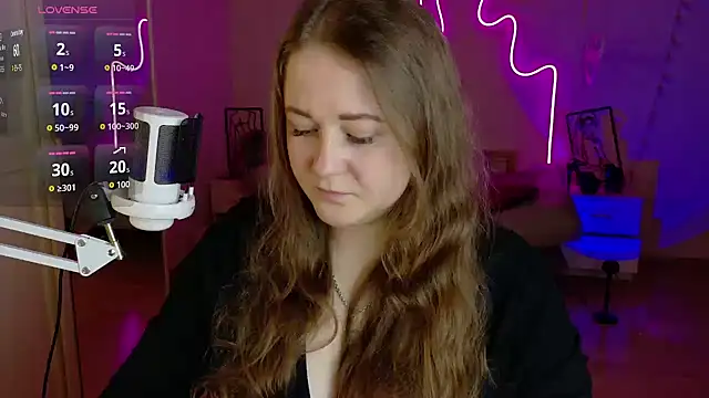 LizzyShine online show from October 2025 08:09:02 PM