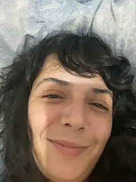 Snapshot of magalunabb chatting on January 2025 12:01:01 AM magalunabb online show from January 2025 12:01:01 AM