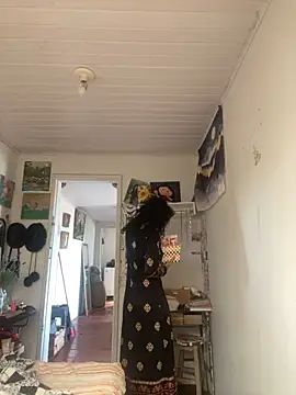 Snapshot of magalunabb chatting on September 2025 01:12:02 PM magalunabb online show from September 2025 01:12:02 PM