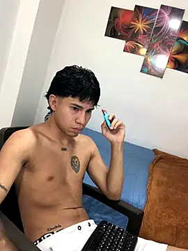 Snapshot of logannth chatting on October 2025 04:08:02 PM logannth online show from October 2025 04:08:02 PM