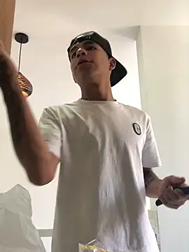 logannth online show from March 2026 04:42:01 PM