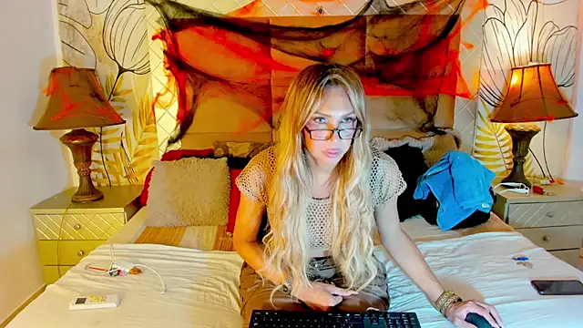 Snapshot of amazing_dolltsx chatting on October 2025 09:48:02 PM amazing dolltsx online show from October 2025 09:48:02 PM