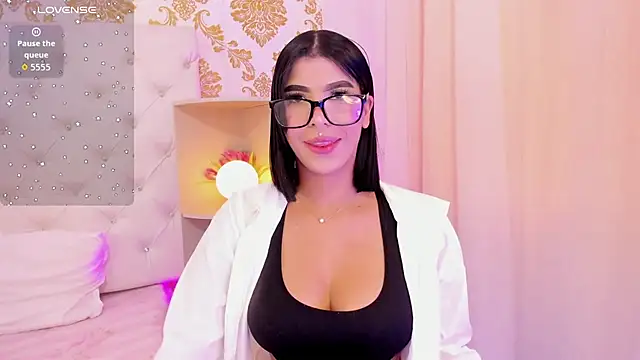 Snapshot of emaa_lambert chatting on December 2025 04:58:01 PM emaa lambert online show from December 2025 04:58:01 PM