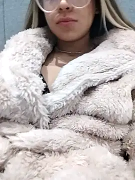 Snapshot of fofinhaa12 chatting on October 2025 04:04:02 PM fofinhaa12 online show from October 2025 04:04:02 PM