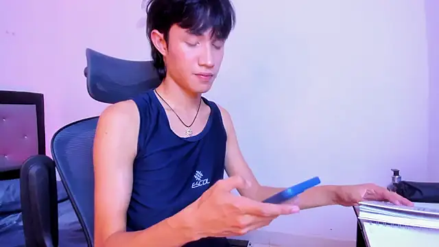 Johhan  Lee online show from February 2025 07:56:01 PM