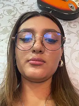 Afrodita Shalom online show from February 2025 08:19:01 PM