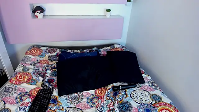 Afrodita Shalom online show from March 2025 04:29:02 PM