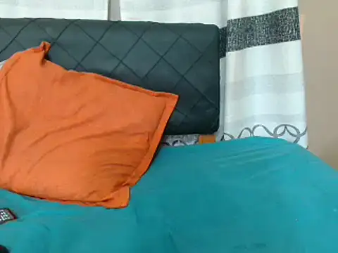 Snapshot of MilkyTitties chatting on March 2025 07:52:01 AM MilkyTitties online show from March 2025 07:52:01 AM